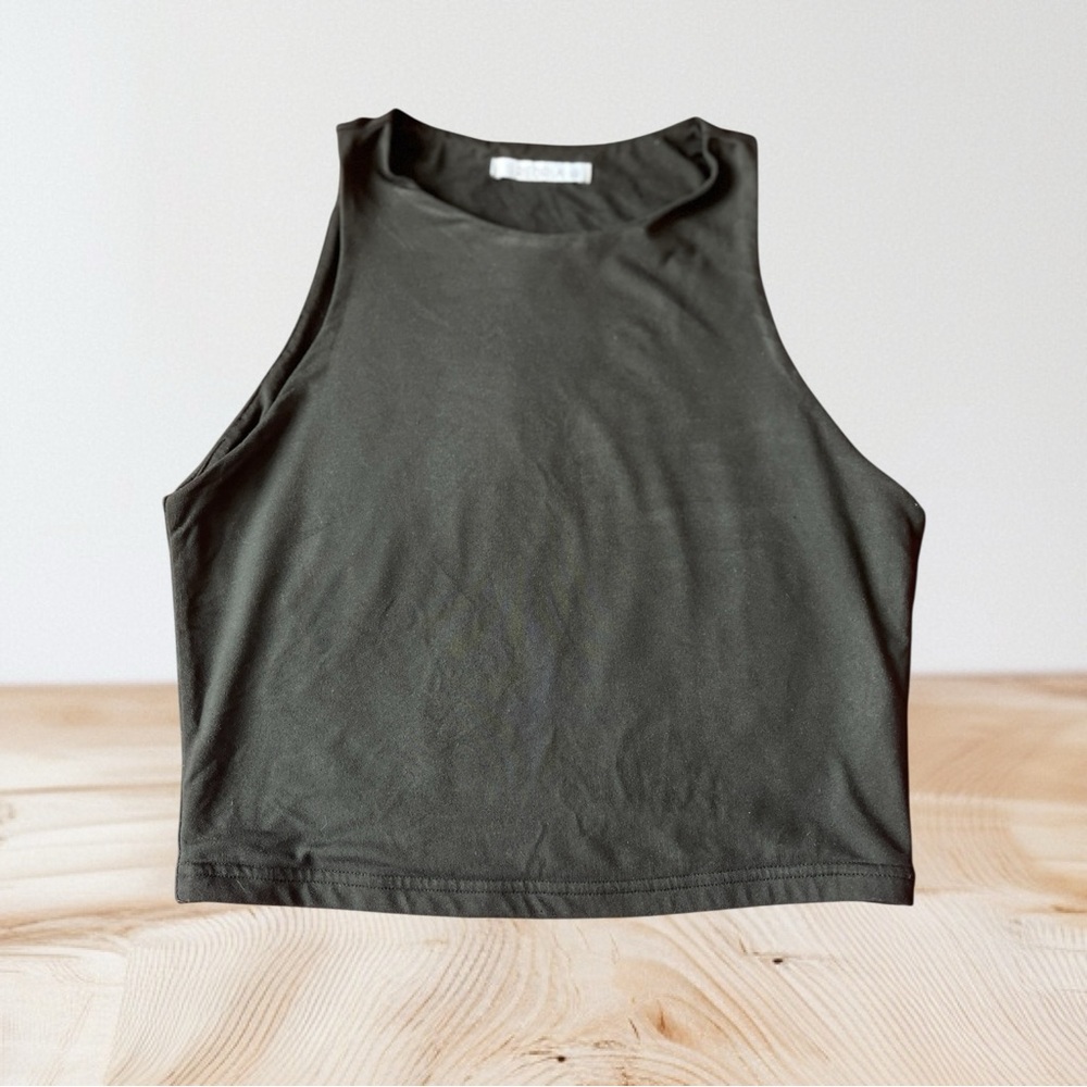 REORIA Black High Neck Crop Tank – Size M